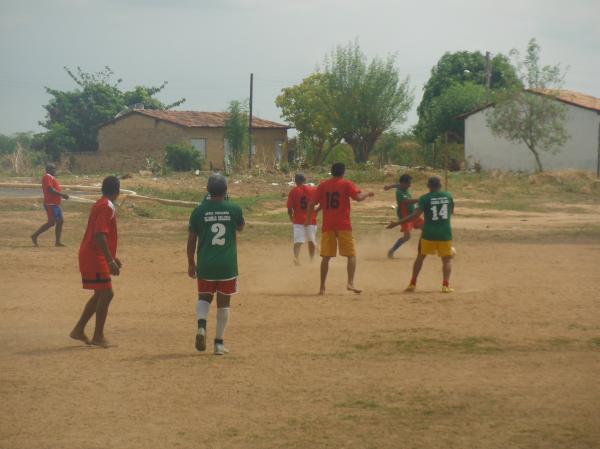 Ex-jogador do Corisabb&aacute; &eacute; homenageado pelos 64 anos de vida.(Imagem:FlorianoNews)