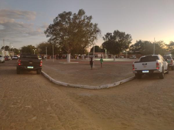 Prefeitura de Floriano entrega Praça Petrônio Portela totalmente revitalizada no bairro Taboca(Imagem:FlorianoNews)