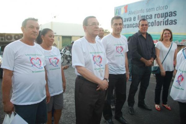 Prefeito Gilberto Jr e Secret&aacute;rios Municipais participaram da IV Caminhada da Paz.(Imagem:Secom)