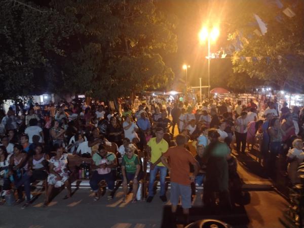Prociss&atilde;o de encerramento dos festejos de Nossa Senhora da Guia re&uacute;ne fi&eacute;is em Floriano.(Imagem:FlorianoNews)