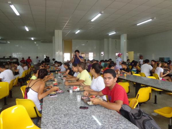 Universidade Federal do Piau&iacute; inaugurou restaurante universit&aacute;rio.(Imagem:FlorianoNews)