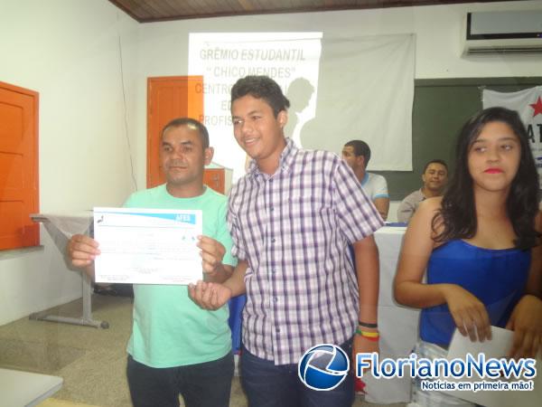AFES realizou cerim&ocirc;nia de posse dos Gr&ecirc;mios Estudantis de Floriano.(Imagem:FlorianoNews)