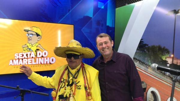 Calouros do Projeto Amarelinho se apresentam em programa da TV Tropical de Bar&atilde;o de Graja&uacute;. (Imagem:FlorianoNews)