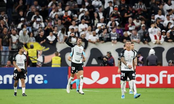 Copa Libertadores(Imagem:REUTERS/JORGE SILVA/DIREITOS RESERVADOS)