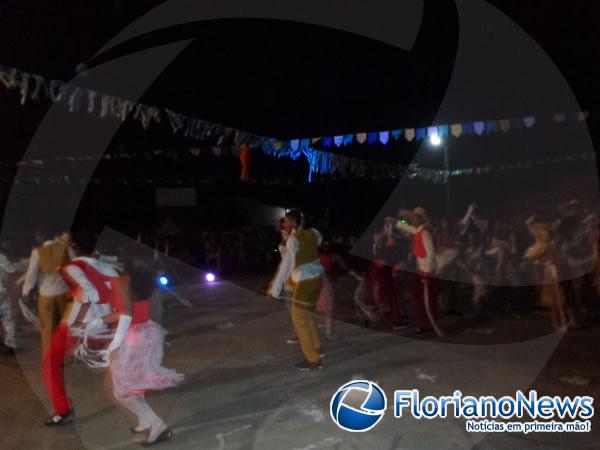 Col&eacute;gio Estadual realizou animada Festa Junina em Floriano.(Imagem:FlorianoNews)