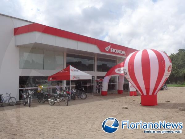 Concession&aacute;ria Honda realiza feir&atilde;o de motos em Floriano.(Imagem:FlorianoNews)