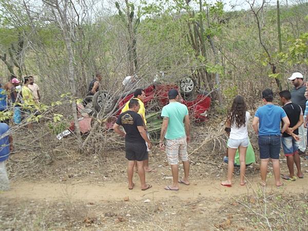 Acidente de tr&acirc;nsito deixa dois mortos pr&oacute;ximo a Nazar&eacute; do Piau&iacute;.(Imagem:Nazarenet)
