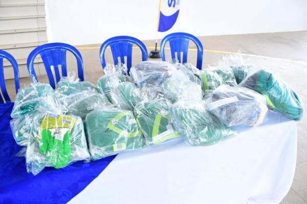 Meio Ambiente: Prefeitura de Floriano realiza ação social para catadores de recicláveis Meio Ambiente: Prefeitura de Floriano realiza ação social para catadores de recicláveis(Imagem:Secom)