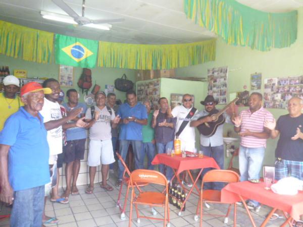 Bar do Bio festeja 47&ordm; anivers&aacute;rio com a presen&ccedil;a de amigos.(Imagem:FlorianoNews)