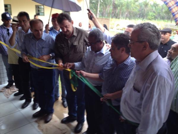 Deputado Gustavo Neiva participa de inaugura&ccedil;&otilde;es no sul do Piau&iacute;.(Imagem:omunica&ccedil;&otilde;es Sem Fronteiras)