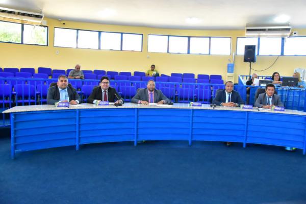 Vereadores reconhecem como de utilidade pública a Associação Florianense de Vaquejada.(Imagem:CMF)