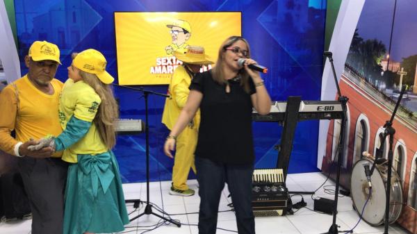Calouros do Projeto Amarelinho se apresentam em programa da TV Tropical de Bar&atilde;o de Graja&uacute; (Imagem:FlorianoNews)