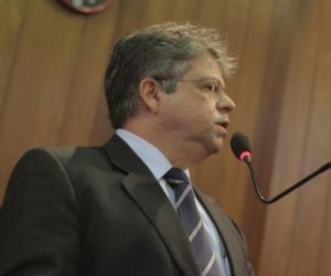 Gustavo Neiva denuncia não pagamento de salários aos demitidos da Ceapi