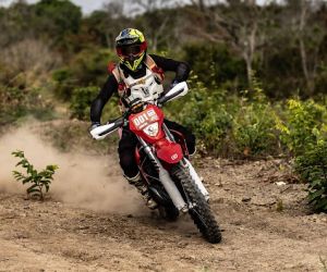 Enduro do Corisco reúne pilotos de quatro estados e piauiense vence também o Campeonato Brasil Norte
