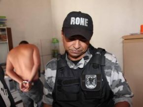 Neto de subtenente da PM é preso em boca de fumo com crack e R$ 2.800 mil