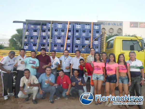 Disvale incentiva carnaval de Floriano e patrocina bloco carnavalesco.(Imagem:FlorianoNews)