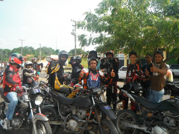 Motoqueiros participaram do 2&ordf; Rally de Guadalupe &agrave; Marcos Parente.(Imagem:FlorianoNews)