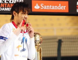 Neymar segue como 2º maior artilheiro em jogos internacionais