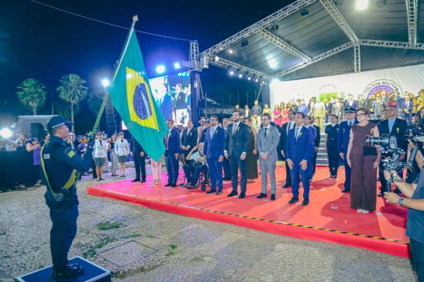 Rafael Fonteles realiza promo&ccedil;&atilde;o hist&oacute;rica de 1.700 PMs e convoca mais 120 policiais(Imagem:Jo&atilde;o Allbert)