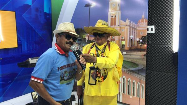 Calouros do Projeto Amarelinho se apresentam em programa da TV Tropical de Bar&atilde;o de Graja&uacute; (Imagem:FlorianoNews)