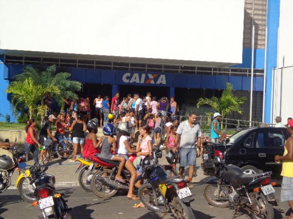 Falso boato sobre Bolsa Família causou tumulto em Floriano