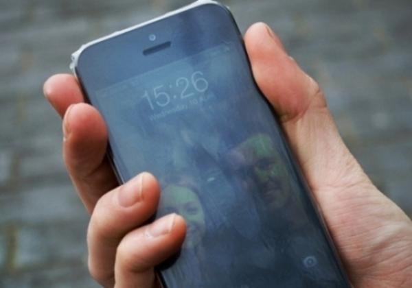 Camisinhas para smartphones protegem aparelho de chuva e areia.(Imagem:Divulga&ccedil;&atilde;o)
