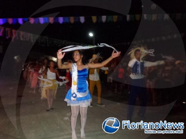 Col&eacute;gio Estadual realizou animada Festa Junina em Floriano.(Imagem:FlorianoNews)