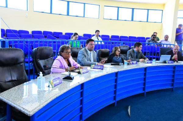 Vereadores de Floriano zeram pauta de vota&ccedil;&atilde;o de projetos e entram em recesso parlamentar(Imagem:CMF)