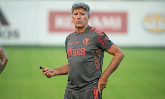 Renato Gaúcho "bate cabeça" para escalar Flamengo diante de desfalques