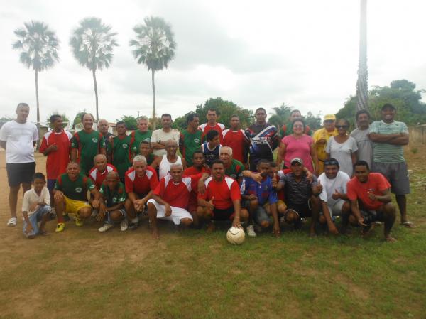 Ex-jogador do Corisabb&aacute; &eacute; homenageado pelos 64 anos de vida.(Imagem:FlorianoNews)
