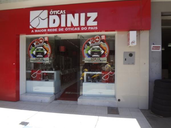 Promo&ccedil;&atilde;o 20 anos &Oacute;ticas Diniz, 20 carros zero km pra voc&ecirc;. (Imagem:FlorianoNews)
