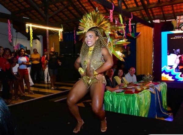  Pedro Henrique e Samara Martins s&atilde;o coroados Rei e Rainha do Carnaval 2026 em Floriano(Imagem:Secom)