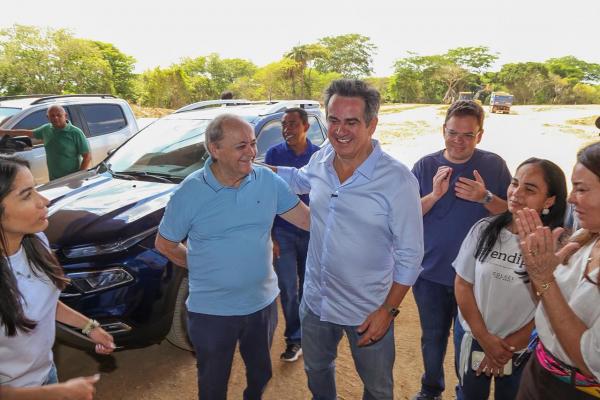 Ao lado de Silvio Mendes, Ciro Nogueira visita obras da primeira etapa da Via Sul.(Imagem:Ascom)