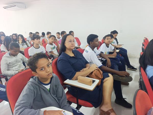 Bar&atilde;o de Graja&uacute; lan&ccedil;a Pol&iacute;tica de Fortalecimento dos Anos Finais da Educa&ccedil;&atilde;o(Imagem:FlorianoNews)