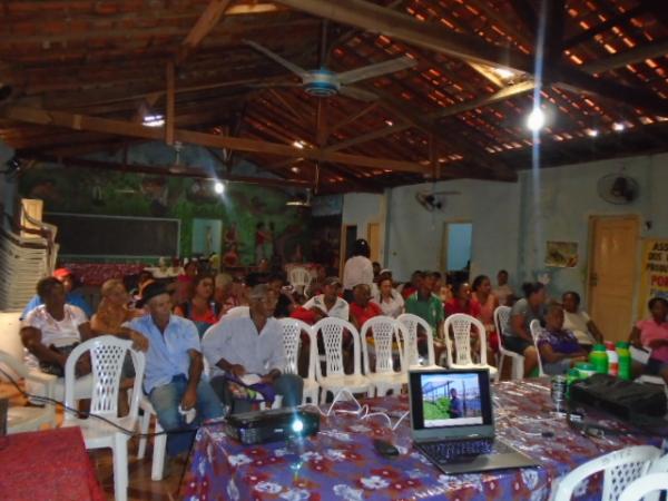 Agricultores de Floriano participam de curso sobre melhoramento genético