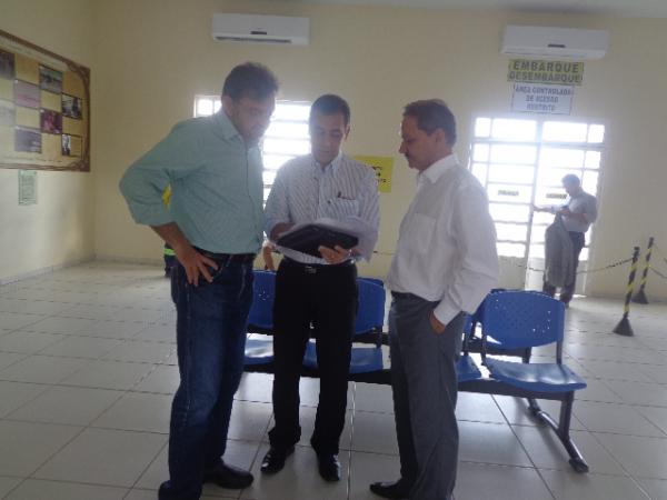 Prefeito pede ao Governador solução no abastecimento de água em Floriano.(Imagem:FlorianoNews)