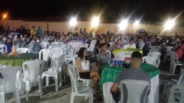 Gustavo Neiva participa de