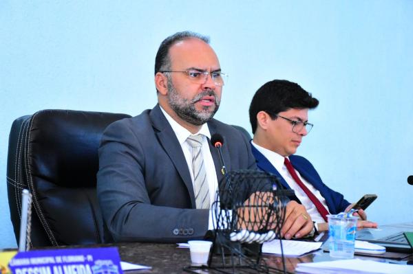 Vereadores de Floriano zeram pauta de vota&ccedil;&atilde;o de projetos e entram em recesso parlamentar(Imagem:CMF)