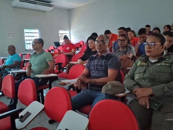 Curso de Comunica&ccedil;&atilde;o N&atilde;o Violenta e Media&ccedil;&atilde;o de Conflitos &eacute; realizado pela SSP-PI em Floriano(Imagem:FlorianoNews)