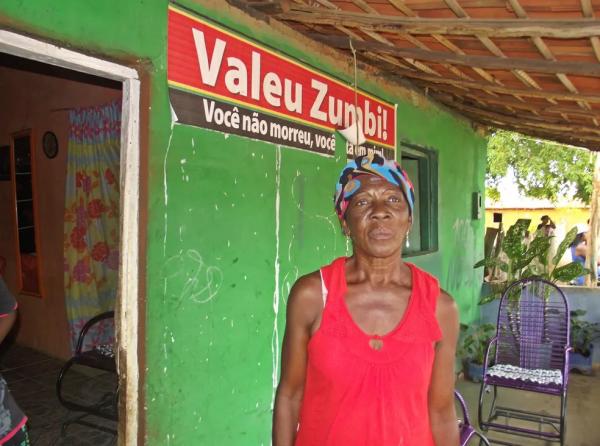  Dona Idelzu&iacute;ta &eacute; uma das moradoras mais tradicionais da comunidade.(Imagem:Gustavo Almeida/G1 )