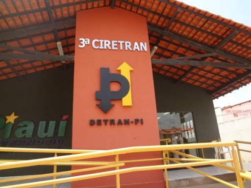 Detran recomenda serviços on-line para evitar aglomeração de pessoas
