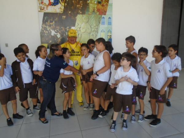 Alunos da Escola Pequeno Príncipe participam do Festival de Artes para Crianças.(Imagem:FlorianoNews)