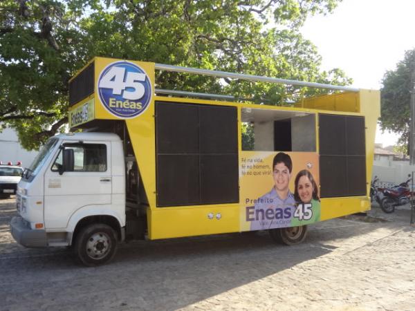 PM apreende veículos por propaganda eleitoral irregular em Floriano