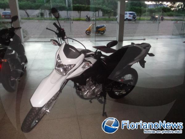 Cajueiro Motos apresenta a urbana NXR 160 Bros 2015 com mais pot&ecirc;ncia e torque.(Imagem:FlorianoNews)