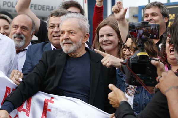 Lula comunica à Justiça que viajará por França, Suíça e Alemanha