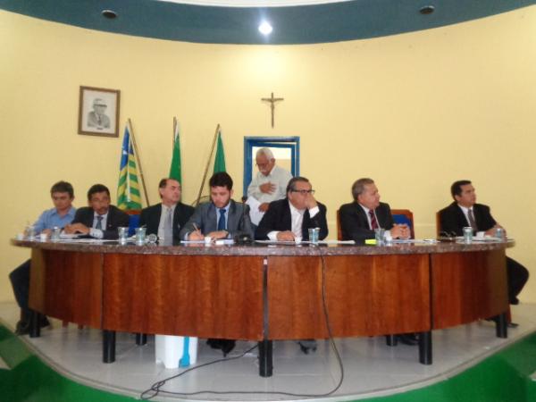 Audiência pública debate regularização fundiária em Floriano