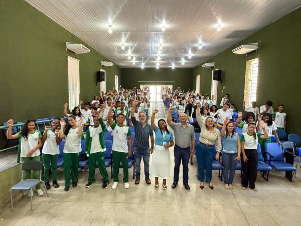 Ouvidoria-Geral do Estado e Seduc levam Projeto Ouvidoria na Escola para Oeiras e Valença.(Imagem:Divulgação)