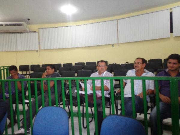 C&acirc;mara aprova Projetos em Sess&atilde;o Ordin&aacute;ria.(Imagem:FlorianoNews)