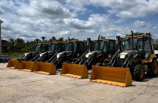 A entrega faz parte do Programa de Máquinas e Equipamentos para o Apoio à Produção Agrícola (PROMAQ).(Imagem:Ascom Seagro)