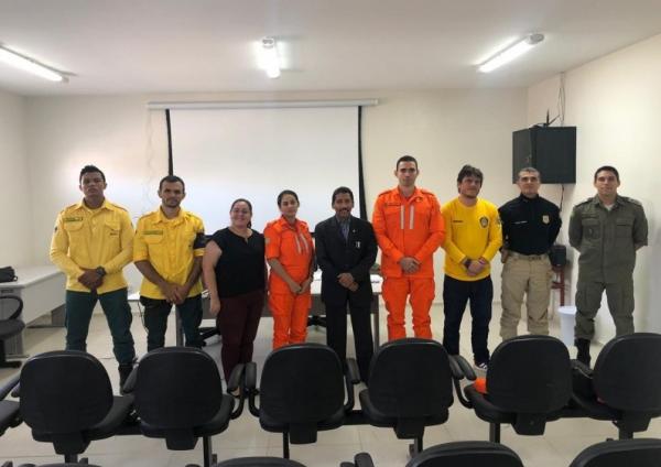 SEMAN apresenta ações do B-R-O bró ao Ministério Público(Imagem:Secom)